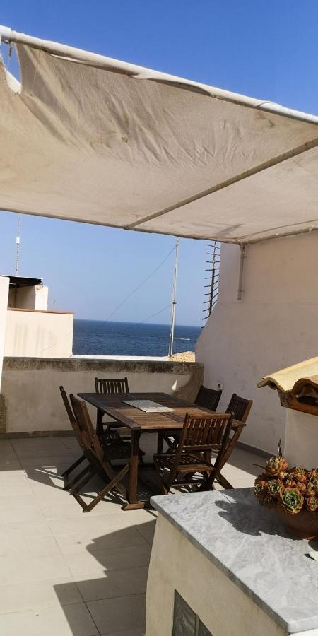 Sea-View Terrace & Bikes Moon Ortigia Holiday Home Συρακούσες Εξωτερικό φωτογραφία