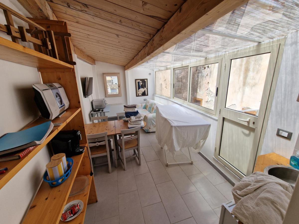 Sea-View Terrace & Bikes Moon Ortigia Holiday Home Συρακούσες Εξωτερικό φωτογραφία
